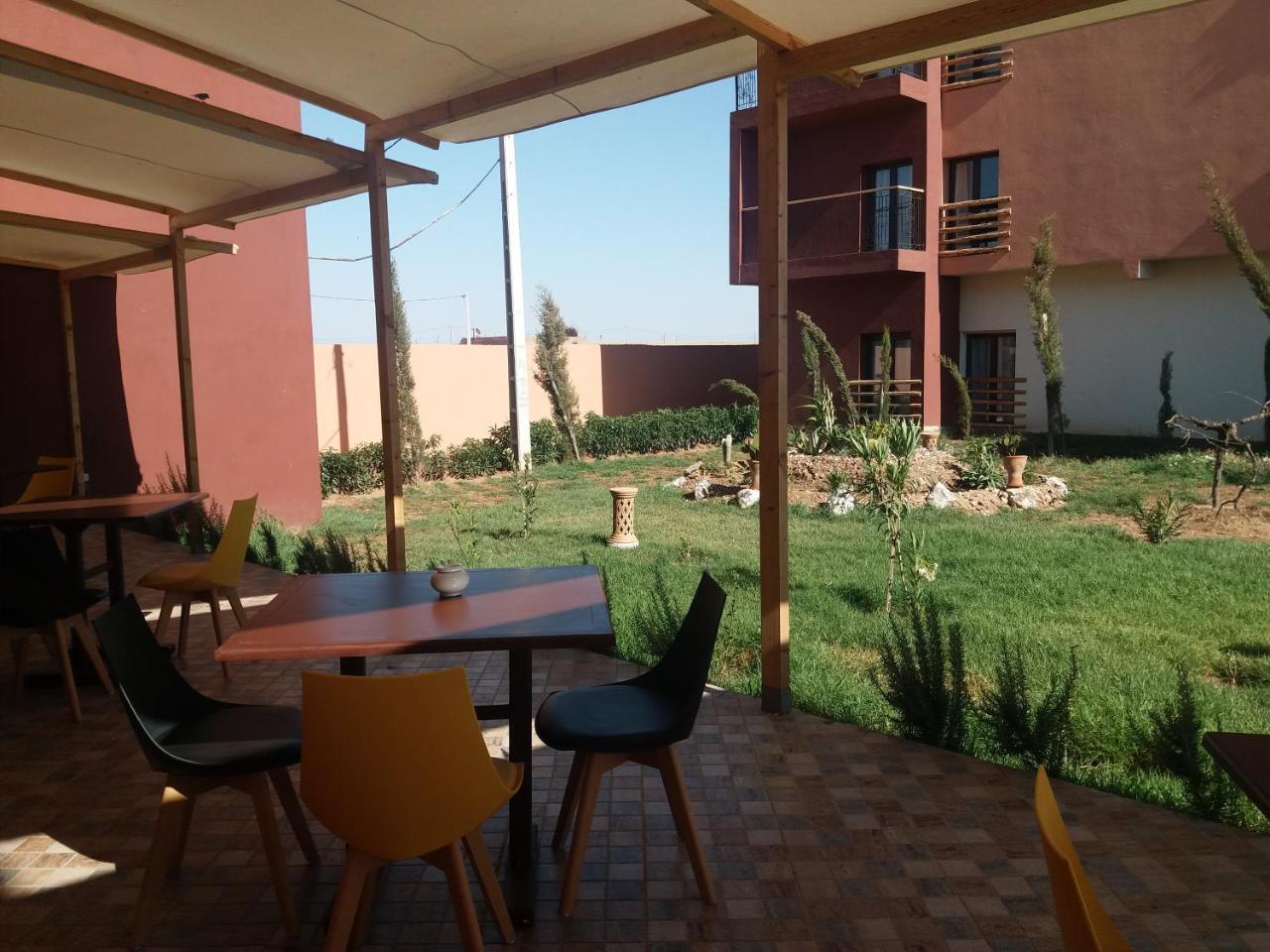 Green Cactus Hotel Benguerir Kültér fotó